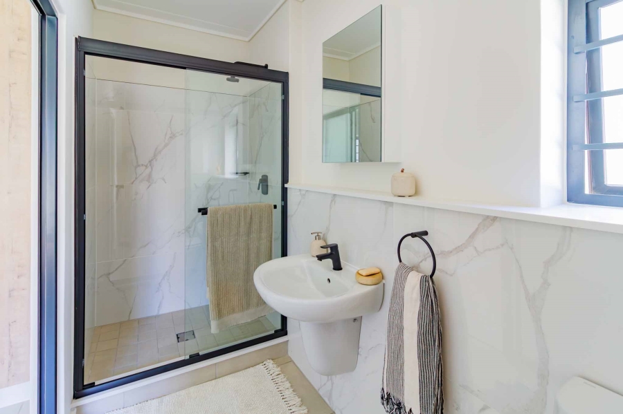 To Let 1 Bedroom Property for Rent in Richwood Western Cape